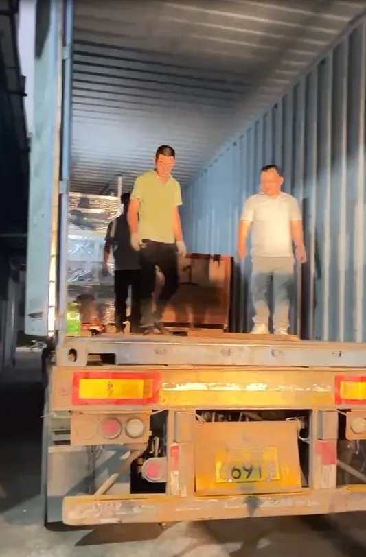 420型化肥营养土线性秤称重包装机.jpg